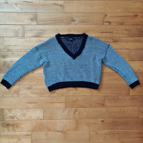 Forever 21 Knitted Sweater - Picture 1 of 6